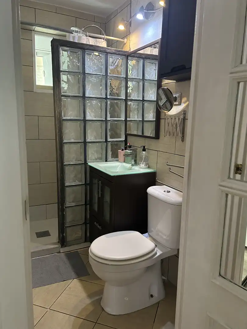 Baño de Piso de alquiler en Sevilla con Aire acondicionado, Calefacción y Parquet