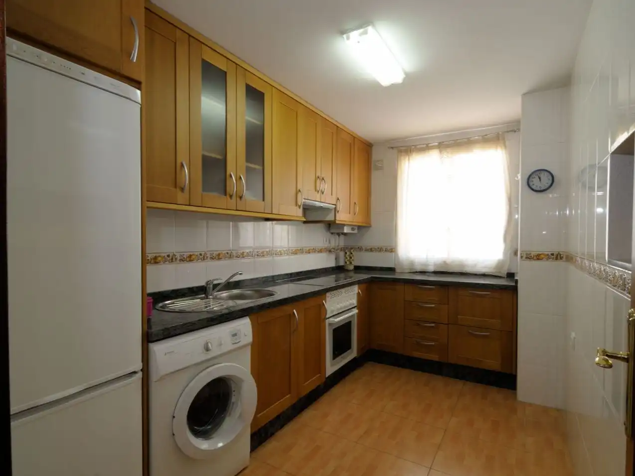 Wohnung zum Verkauf in Calle Juan Breva, 64, Alegría de la Huerta- Jardín de Málaga Küche von Wohnung zum Verkauf in Málaga Capital mit Klimaanlage und Balkon