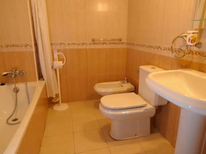 Wohnung zum Verkauf in Calle Juan Breva, 64, Alegría de la Huerta- Jardín de Málaga Badezimmer von Wohnung zum Verkauf in Málaga Capital mit Klimaanlage und Balkon