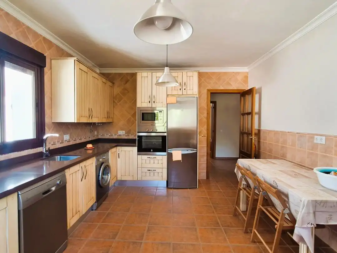 Casa o chalet en venta en Calle Arrieros, 25, Júzcar Cocina de Casa o chalet en venta en Júzcar con Jardín privado, Terraza y Trastero
