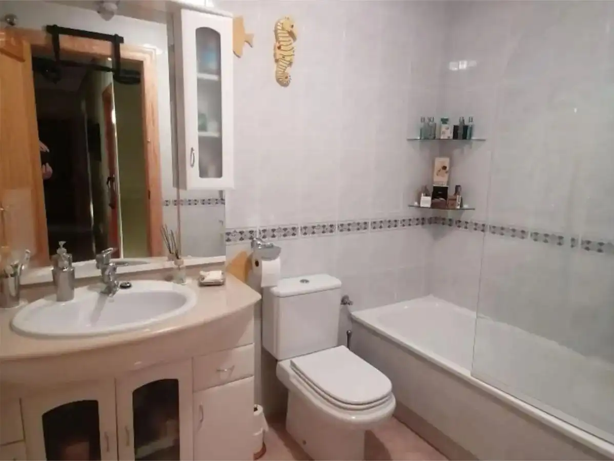 Flat for sale in Calle Gregorio Miñano, 30, San Antonio - San José - Los Ángeles Bathroom of Flat for sale in Molina de Segura with Air Conditioner, Terrace and Storage room