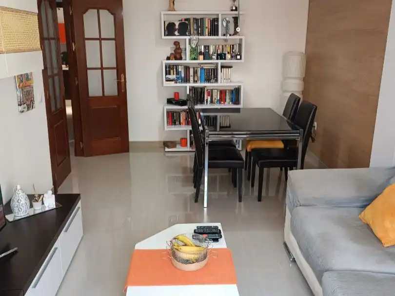Piso en venta en Calle Francisco Javier de Uriarte, 6, La Casería - San Carlos Sala de estar de Piso en venta en San Fernando con Terraza y Amueblado