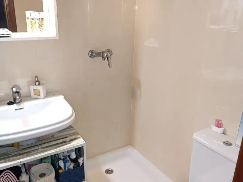 Piso en venta en Calle Francisco Javier de Uriarte, 6, La Casería - San Carlos Baño de Piso en venta en San Fernando con Terraza y Amueblado