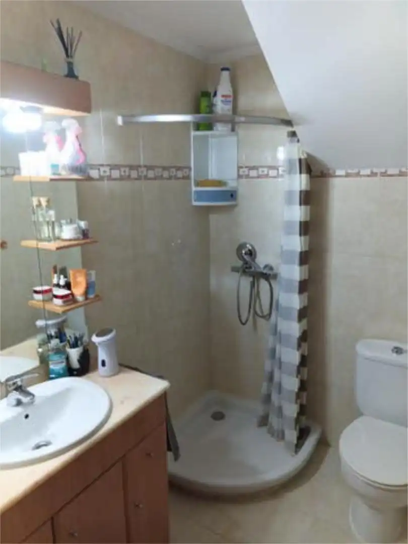 Baño de Casa adosada en venta en Barásoain con Calefacción, Jardín privado y Terraza