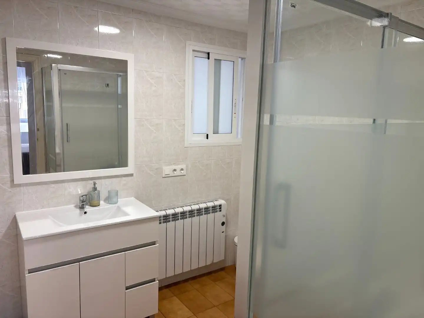 Flat for rent in Calle Aviación, 8, Centro Bathroom of Flat for rent in San Vicente del Raspeig / Sant Vicent del Raspeig with Air Conditioner