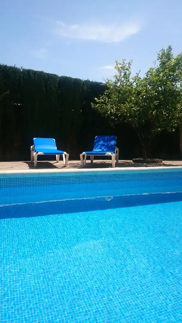 Houses for sale in Calle Escultor Freila Guevara, 32, El Brillante -El Naranjo - El Tablero Swimming pool of Houses for sale in Córdoba with Air Conditioner, Heating and Private garden