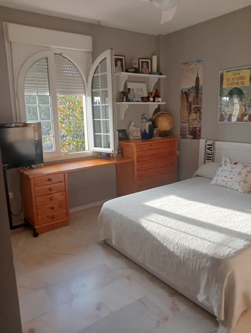 Houses for sale in Calle Escultor Freila Guevara, 32, El Brillante -El Naranjo - El Tablero Bedroom of Houses for sale in Córdoba with Air Conditioner, Heating and Private garden