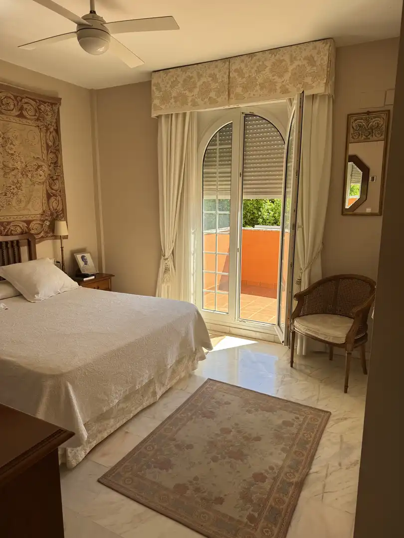 Houses for sale in Calle Escultor Freila Guevara, 32, El Brillante -El Naranjo - El Tablero Bedroom of Houses for sale in Córdoba with Air Conditioner, Heating and Private garden