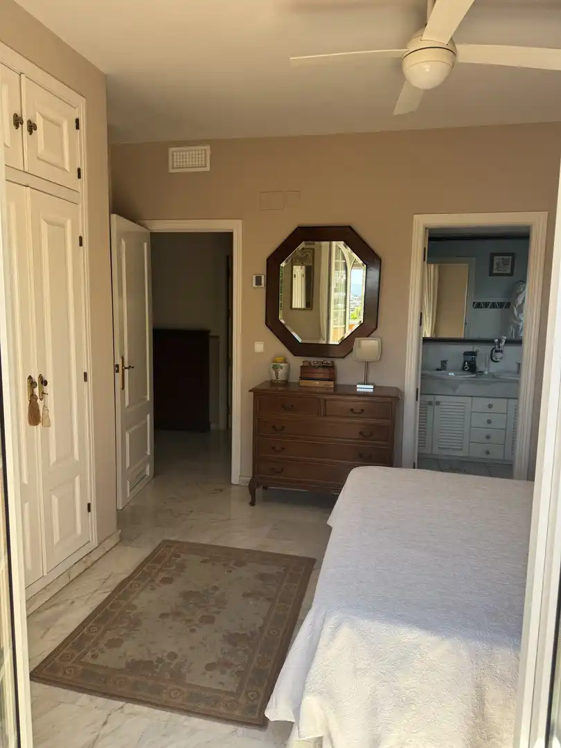 Houses for sale in Calle Escultor Freila Guevara, 32, El Brillante -El Naranjo - El Tablero Bedroom of Houses for sale in Córdoba with Air Conditioner, Heating and Private garden