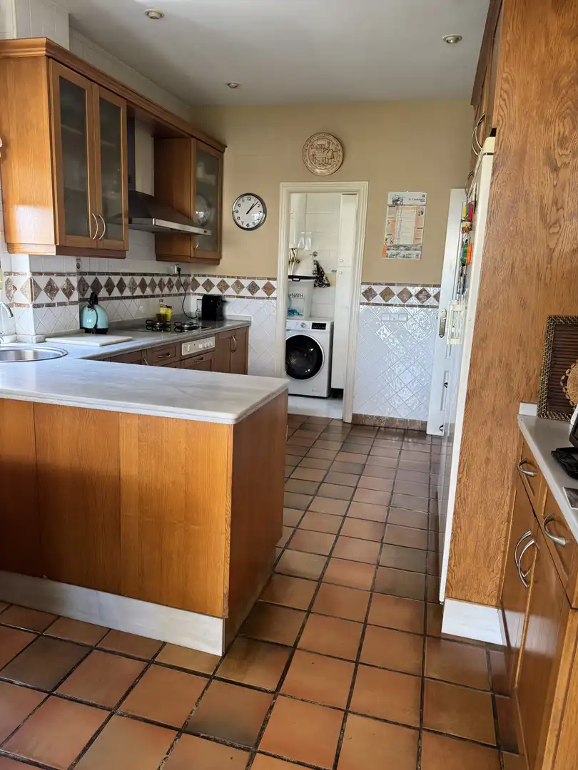 Houses for sale in Calle Escultor Freila Guevara, 32, El Brillante -El Naranjo - El Tablero Kitchen of Houses for sale in Córdoba with Air Conditioner, Heating and Private garden