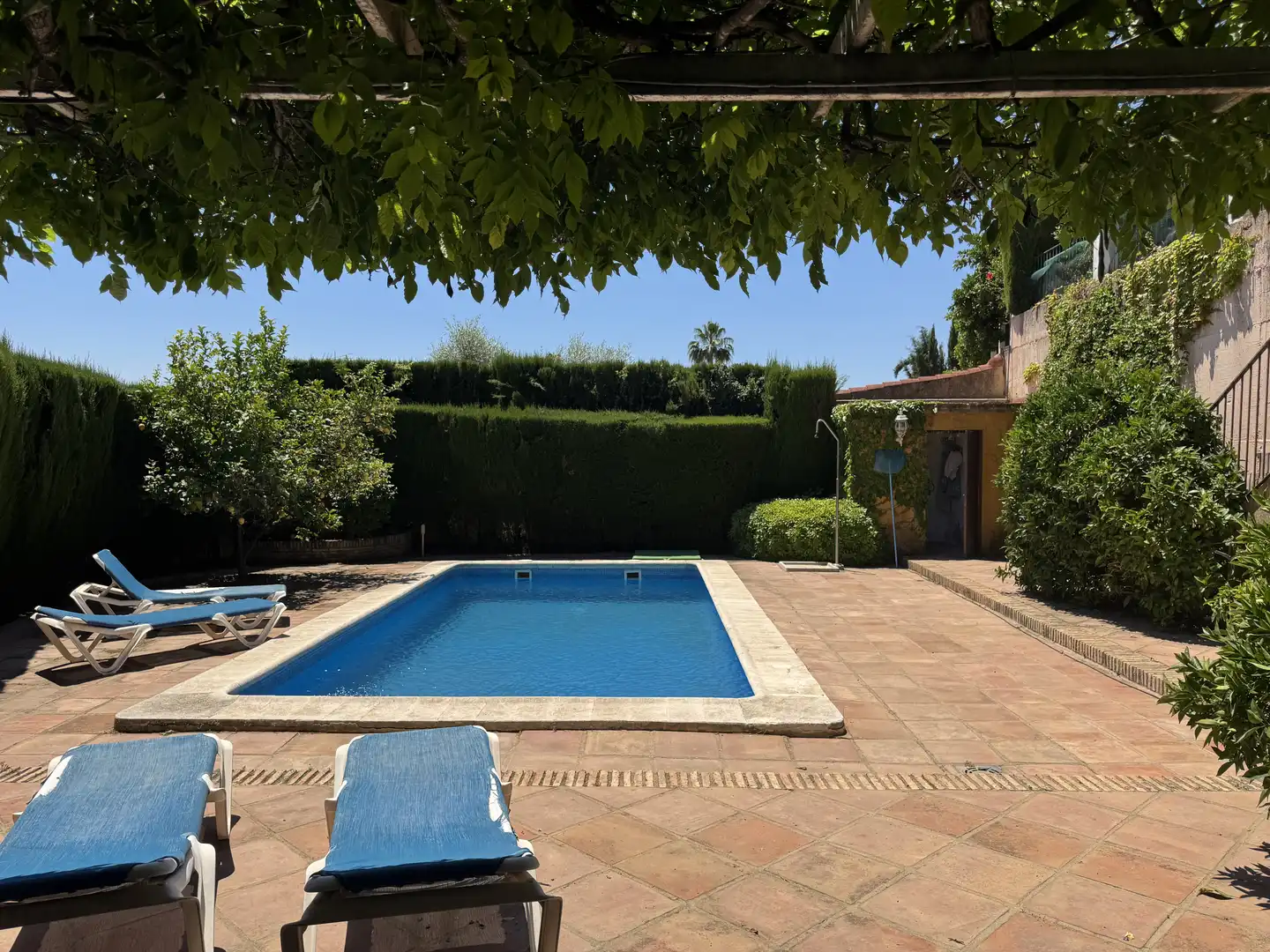 Houses for sale in Calle Escultor Freila Guevara, 32, El Brillante -El Naranjo - El Tablero Swimming pool of Houses for sale in Córdoba with Air Conditioner, Heating and Private garden