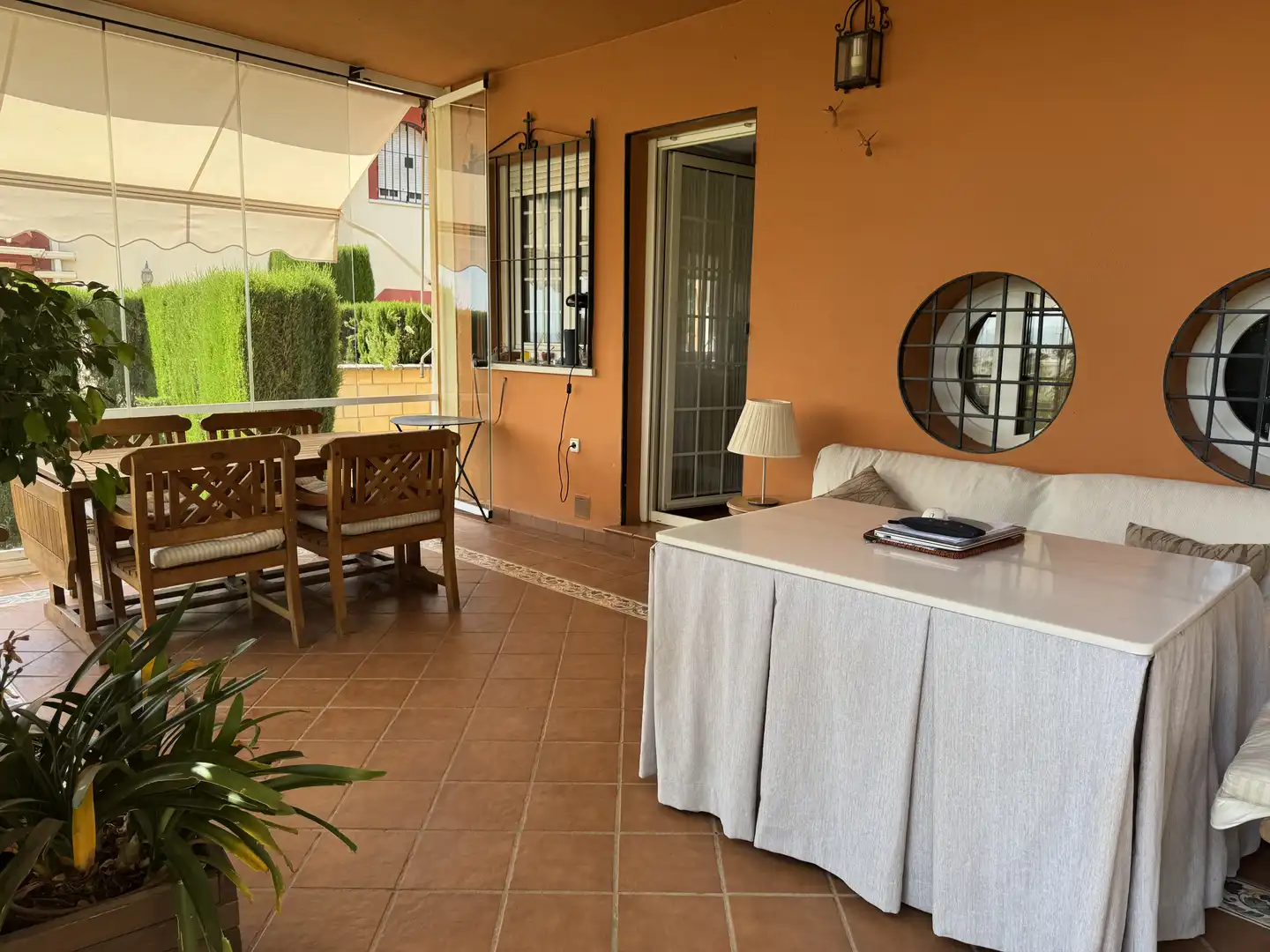 Houses for sale in Calle Escultor Freila Guevara, 32, El Brillante -El Naranjo - El Tablero Terrace of Houses for sale in Córdoba with Air Conditioner, Heating and Private garden