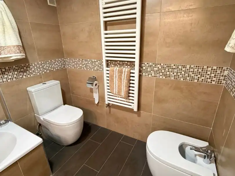 Wohnung zum Verkauf in Les Corts Badezimmer von Wohnung zum Verkauf in Barcelona Capital mit Terrasse