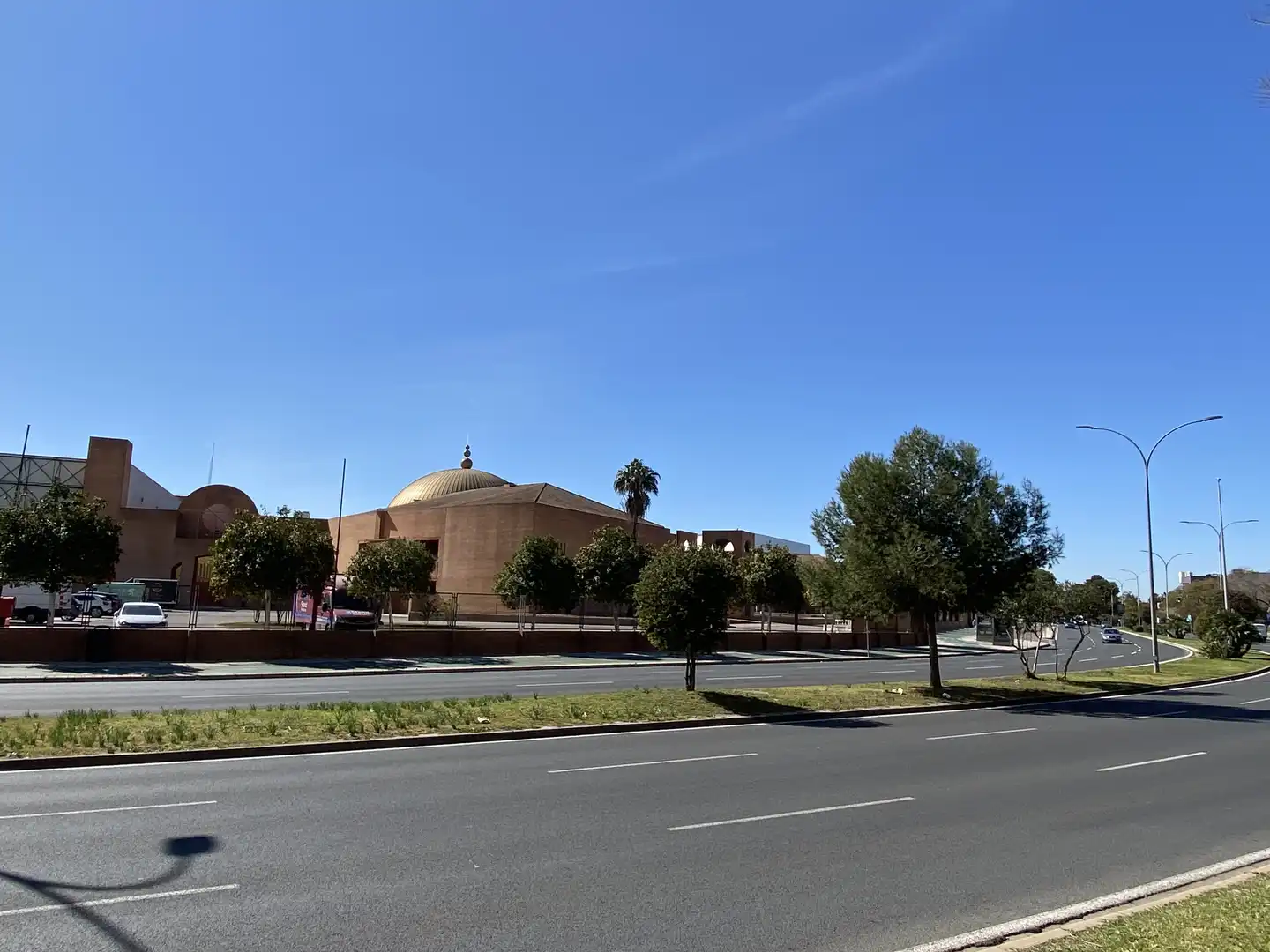 Office for rent in Avenida Alcalde Luis Uruñuela, 1, Parque Alcosa Exterior view of Office for rent in Sevilla