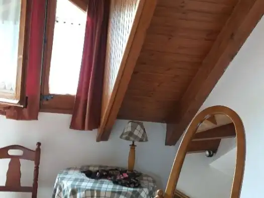 Dormitori de Casa adosada de lloguer en Alp amb Terrassa
