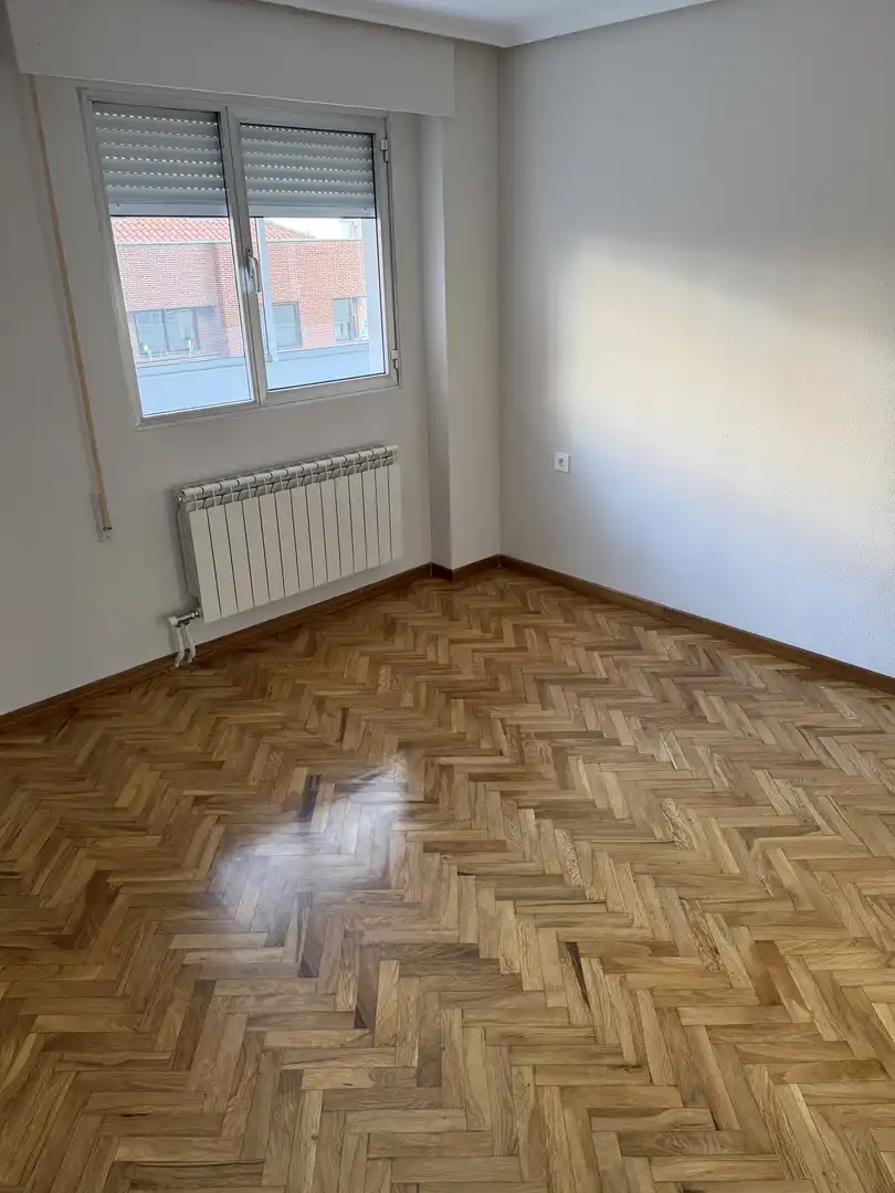Flat for sale in Calle Mercedes, 5, Plaza de Toros Bedroom of Flat for sale in Valladolid Capital with Terrace and Balcony