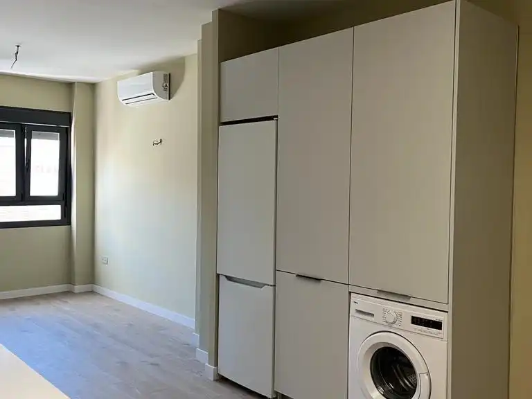 Wohnung zur Miete in Los Remedios Küche von Wohnung zur Miete in Sevilla mit Klimaanlage, Parkett und Terrasse