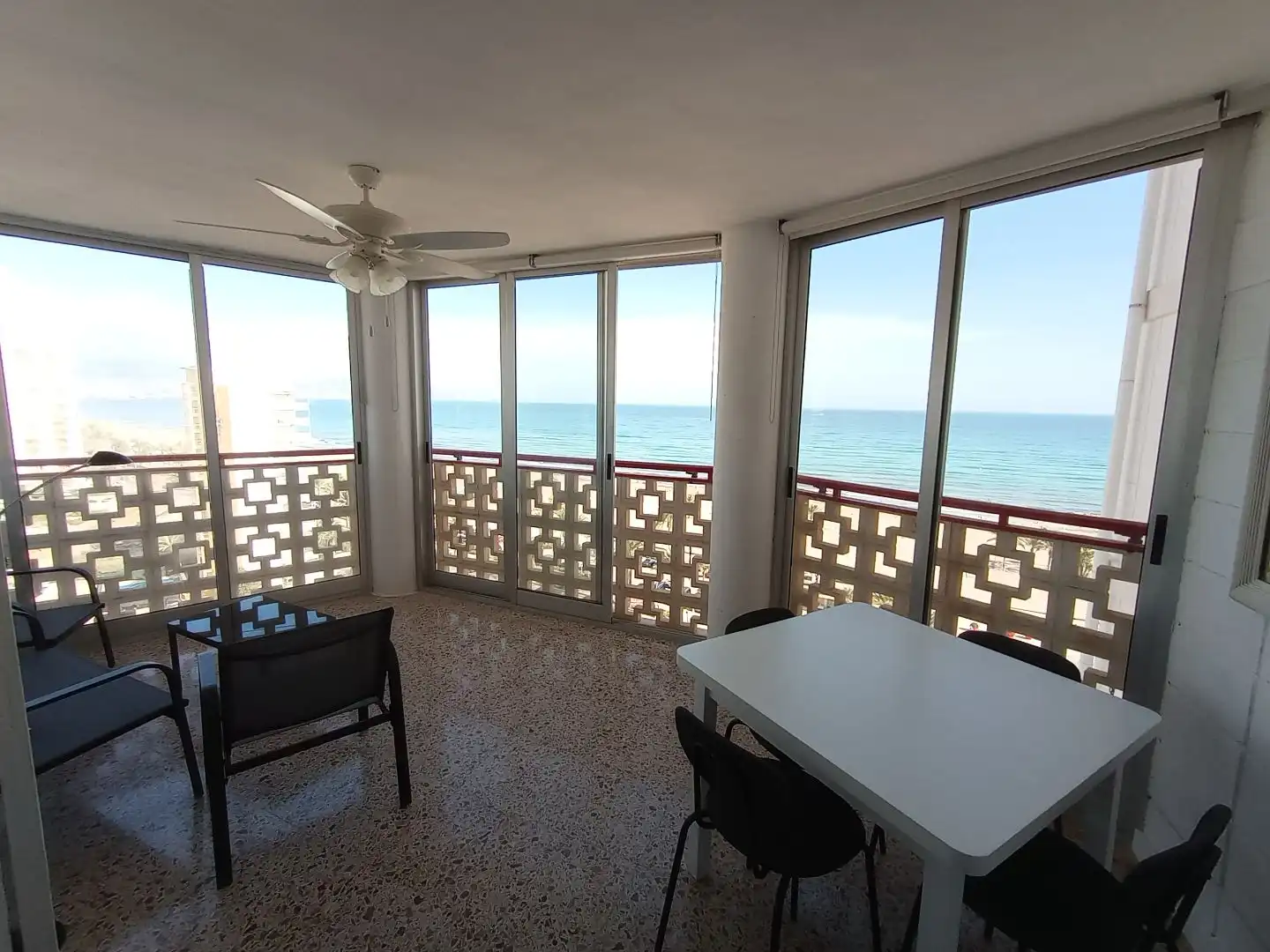 Apartamento de alquiler en Avenida de Niza, 30, Playa de San Juan Apartamento de alquiler en Alicante / Alacant con Calefacción, Terraza y Piscina
