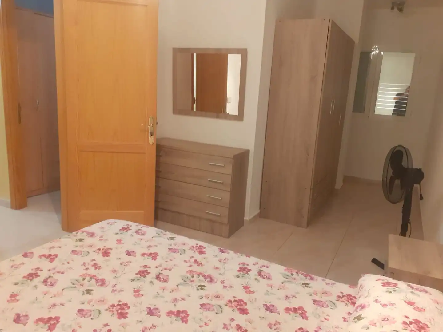 Piso en venta en Calle Obispo Frías, 30, Vecindario - El Doctoral - Cruce de Sardina Habitación de Piso en venta en Santa Lucía de Tirajana con Amueblado, Parking comunitario y Balcón