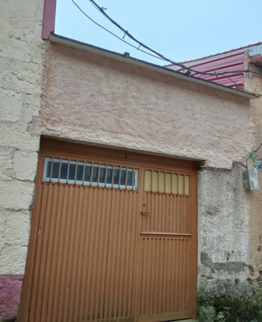 Aparcament de Finca rústica en venda en El Maíllo  amb Terrassa