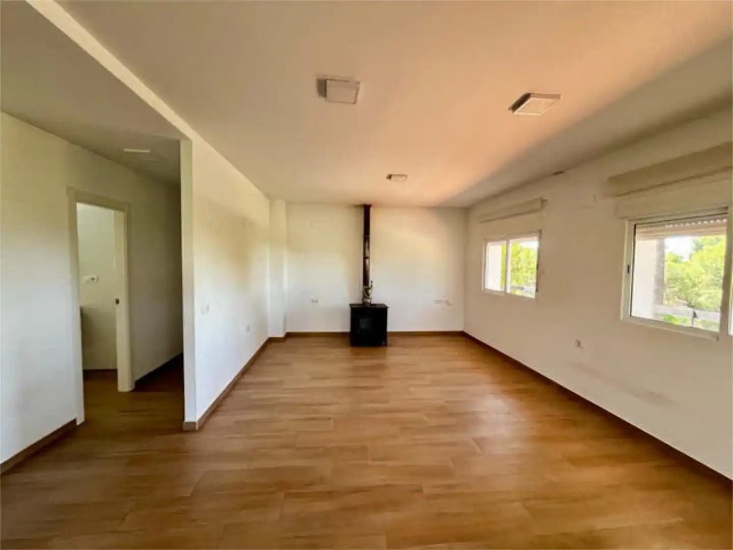 Casa adosada en venta en San Miguel - El Paraiso Sala de estar de Casa adosada en venta en Náquera con Calefacción, Jardín privado y Terraza