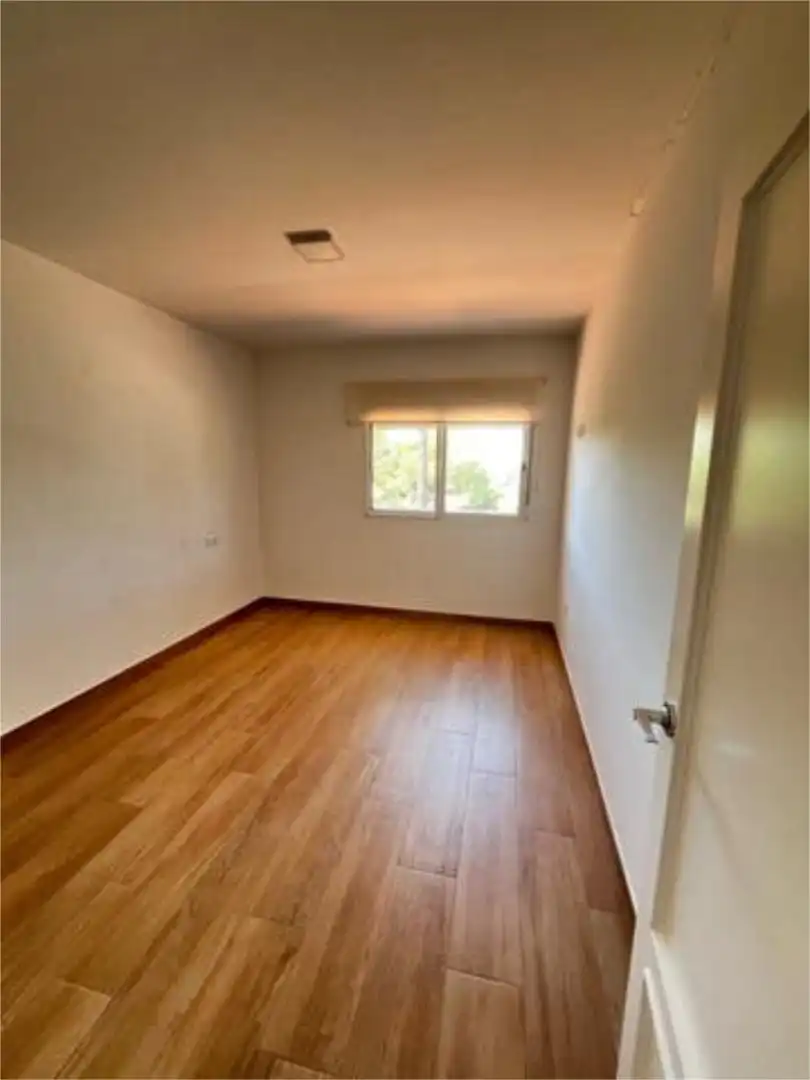Casa adosada en venta en San Miguel - El Paraiso Habitación de Casa adosada en venta en Náquera con Calefacción, Jardín privado y Terraza