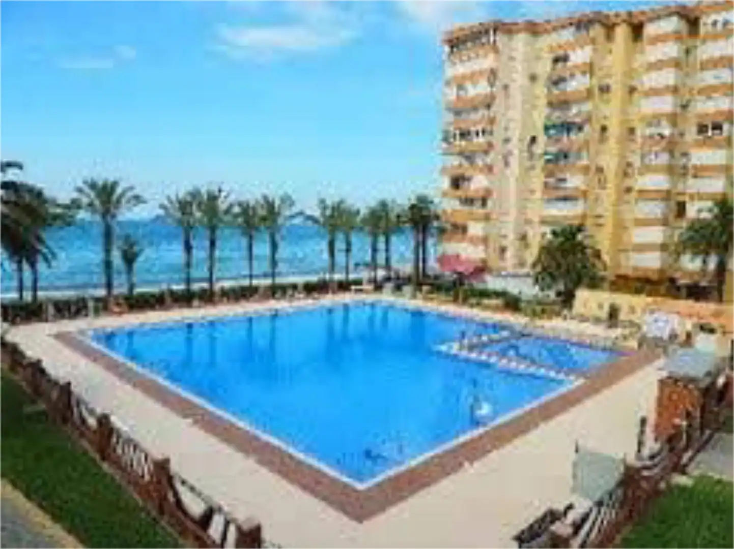 Estudi de lloguer a Algarrobo Costa Piscina de Estudi de lloguer en Algarrobo amb Calefacció, Jardí privat i Traster