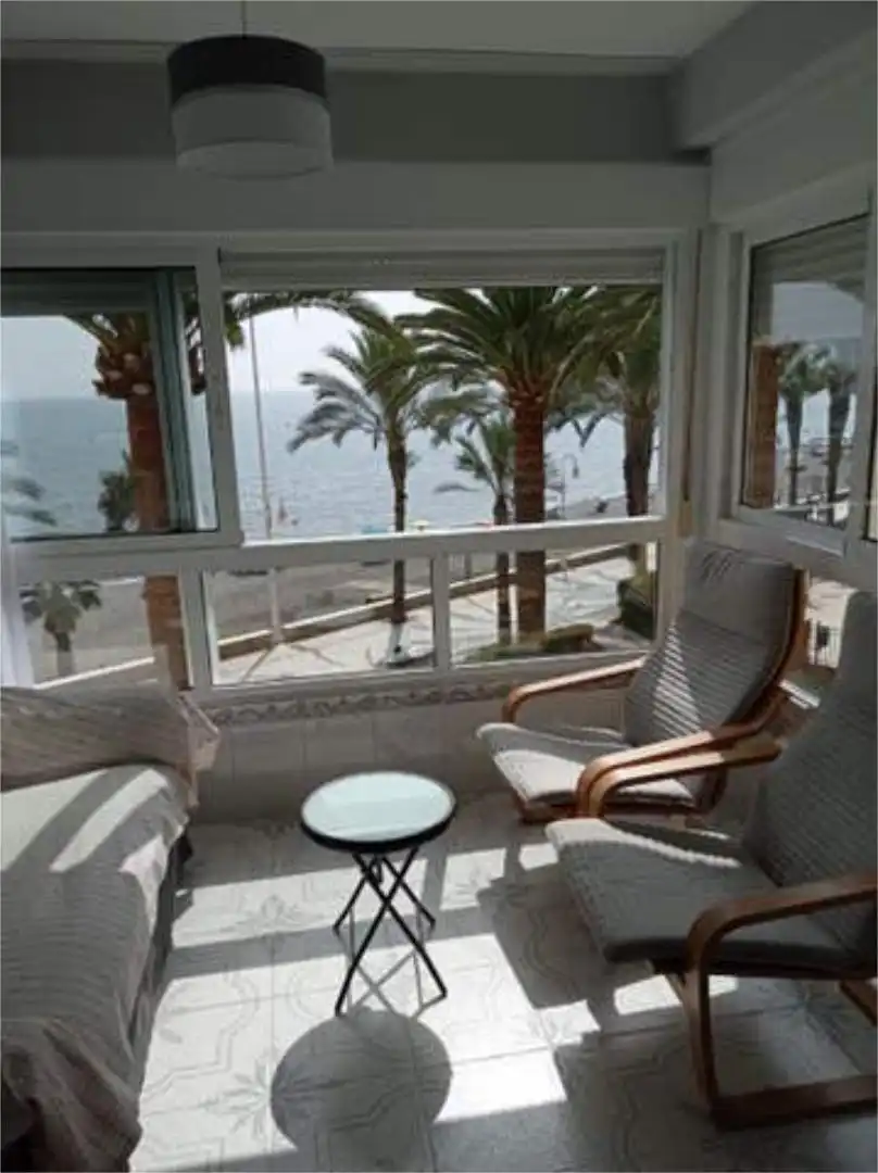 Estudi de lloguer a Algarrobo Costa Dormitori de Estudi de lloguer en Algarrobo amb Calefacció, Jardí privat i Traster