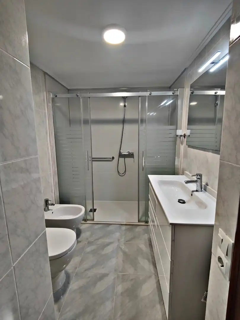 Piso en venta en Calle del Bosquecillo, 1, Beriáin Baño de Piso en venta en Beriáin con Terraza