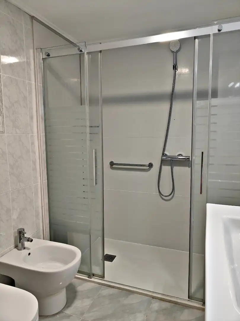 Piso en venta en Calle del Bosquecillo, 1, Beriáin Baño de Piso en venta en Beriáin con Terraza