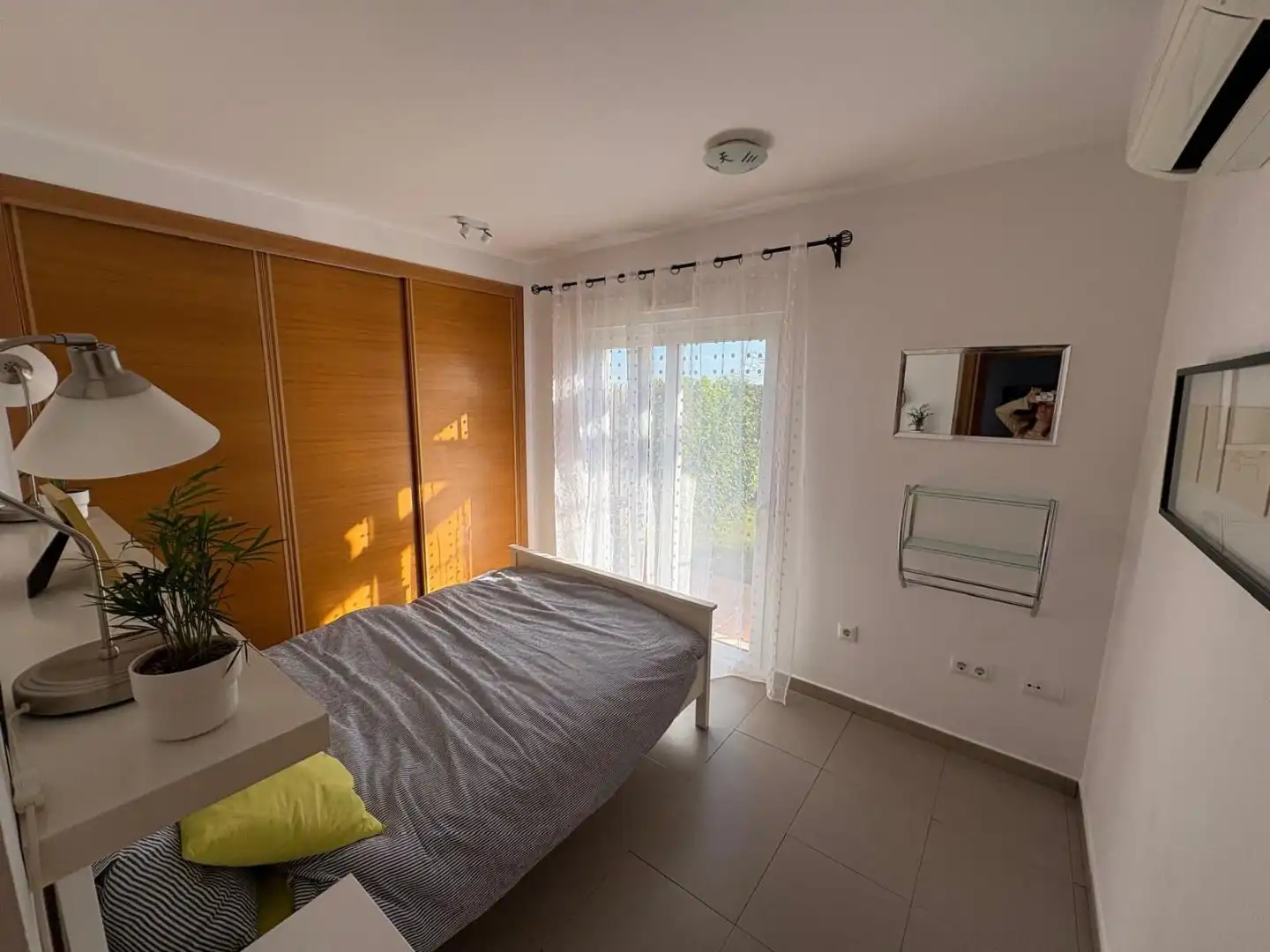 Apartamento de alquiler en Calle Anacardo, 78, Mar Menor Golf Habitación de Apartamento de alquiler en Torre-Pacheco con Aire acondicionado, Calefacción y Jardín privado