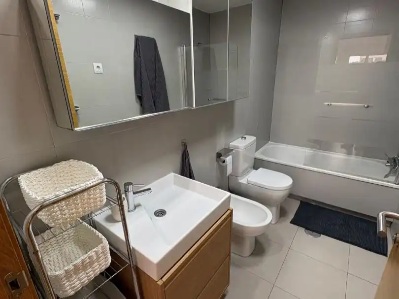Apartamento de alquiler en Calle Anacardo, 78, Mar Menor Golf Baño de Apartamento de alquiler en Torre-Pacheco con Aire acondicionado, Calefacción y Jardín privado