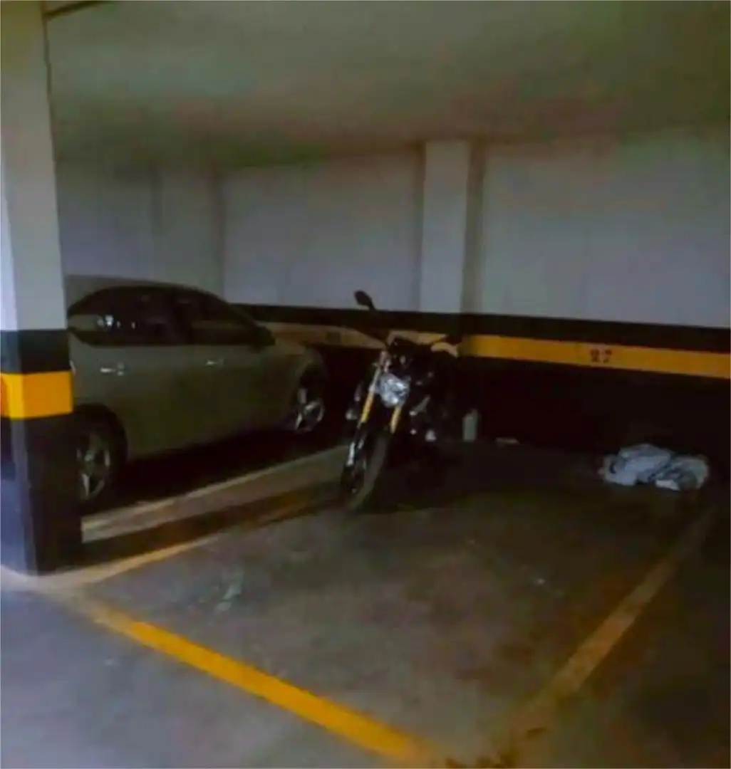 Parking of Garage for rent in Sevilla