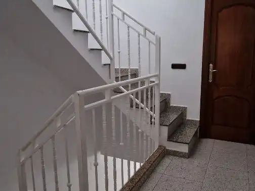 Casa adosada en venta en Calle Coroneles Lacasa, 3, Calvo Sotelo Casa adosada en venta en Melilla con Aire acondicionado, Terraza y Amueblado