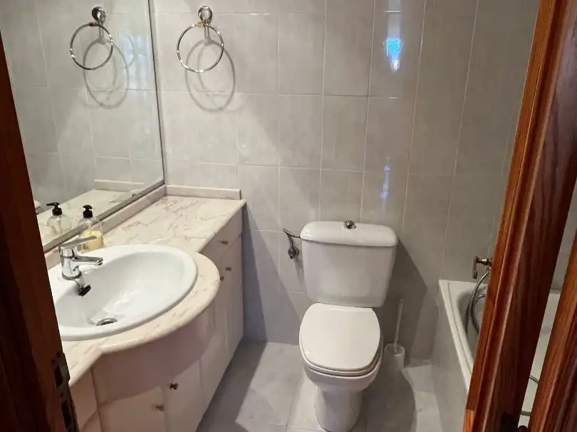 Bany de Pis en venda en Xàtiva amb Aire condicionat, Terrassa i Balcó