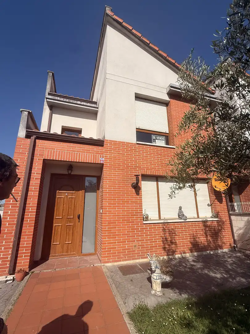 Houses for sale in Vial Camino, 3, Polanco Exterior view of Houses for sale in Polanco with Terrace and Balcony