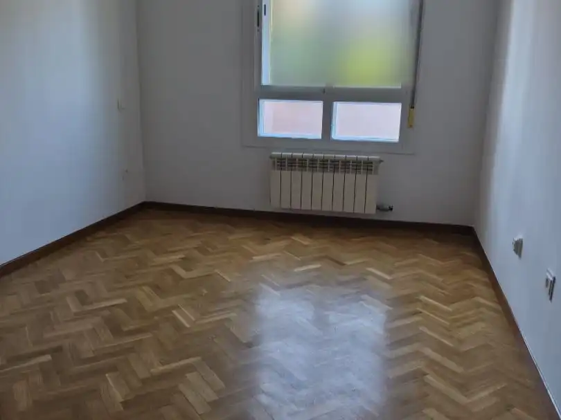 Sala d'estar de Pis en venda en Fuenlabrada amb Aire condicionat, Terrassa i Piscina