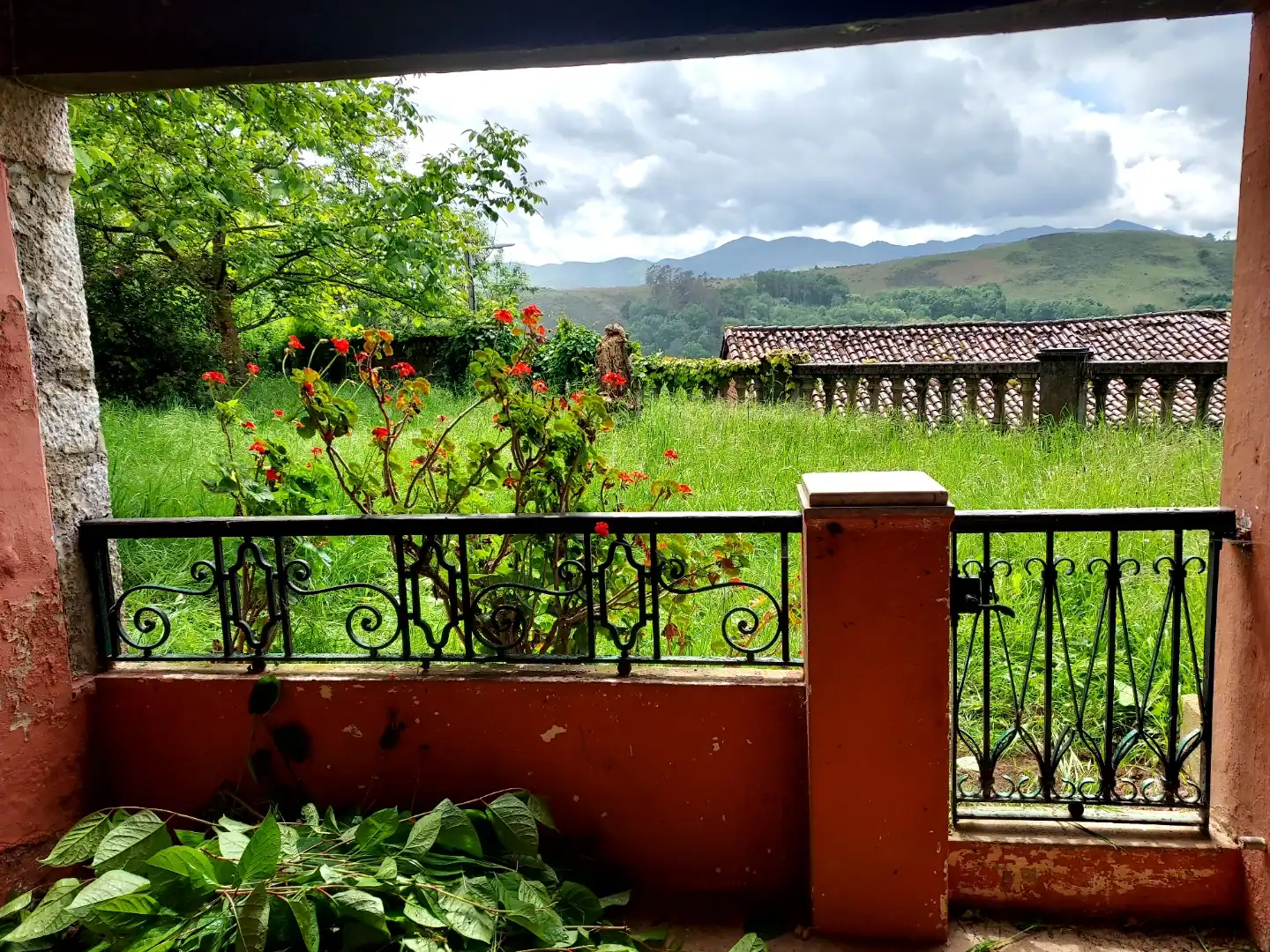 Jardí de Finca rústica en venda en Grado amb Jardí privat, Terrassa i Traster