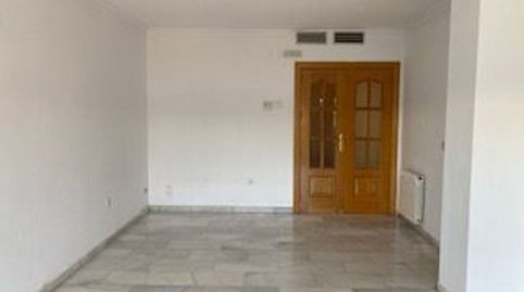 Wohnung zur Miete in Avenida Salvador Allende, 5, Barrio de Zaidín, Granada Capital - Bild 2 Foto 2 von Wohnung zur Miete in Avenida Salvador Allende, 5, Barrio de Zaidín, Granada Capital