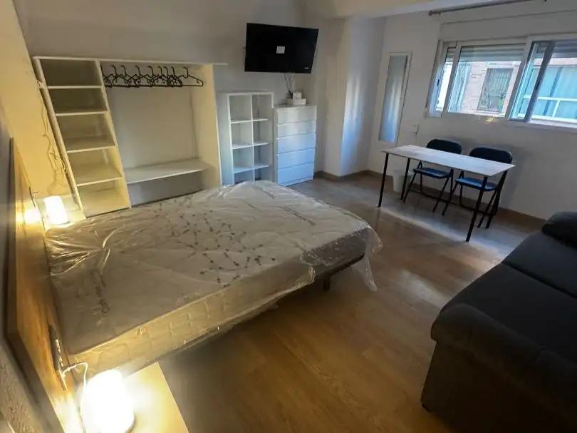 Habitación en Avinguda de la Constitució, 217, Torrefiel