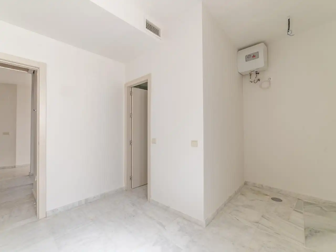 Attic for sale in  Sevilla Capital  with Air Conditioner and Terrace