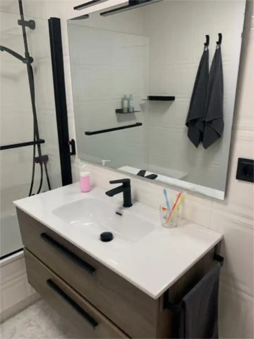 Piso de alquiler en Noia Baño de Piso de alquiler en Noia con Calefacción y Amueblado