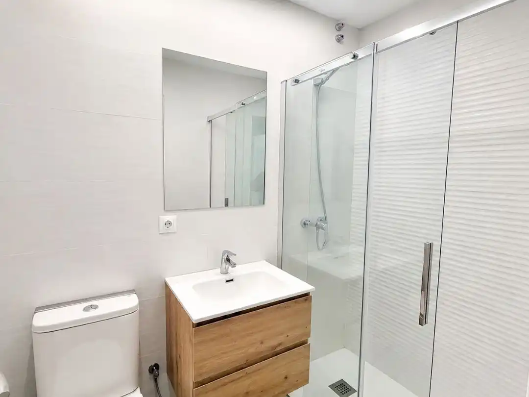 Habitación en Calle Pío del Río Hortega, 7, Huerta del Rey Baño de Piso para compartir en Valladolid con Calefacción, Jardín privado y Parquet