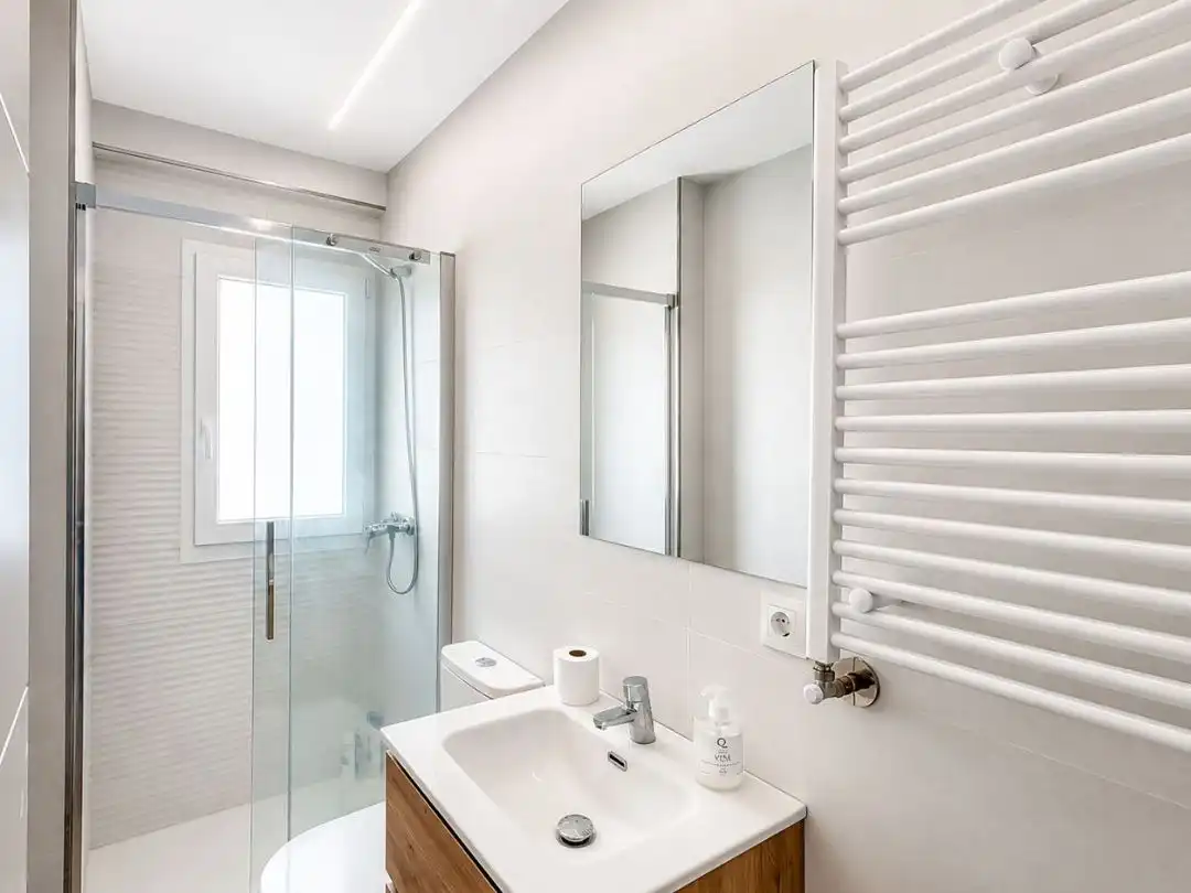 Habitación en Calle Pío del Río Hortega, 7, Huerta del Rey Baño de Piso para compartir en Valladolid con Calefacción, Jardín privado y Parquet