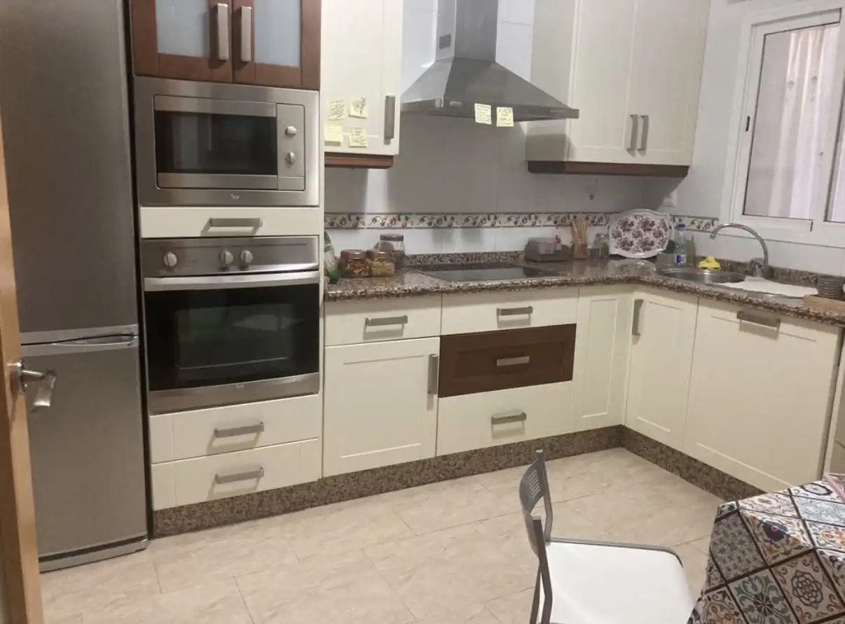 Cocina de Piso de alquiler en Los Santos de Maimona con Aire acondicionado, Calefacción y Amueblado