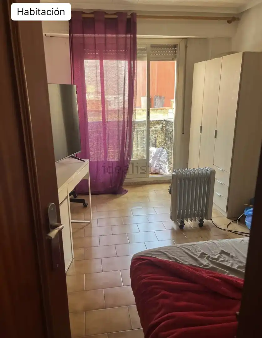 Habitación en Carrer de Mariana Colàs, 17, El Alborgí Habitación de Piso para compartir en Paterna con Calefacción, Terraza y Amueblado