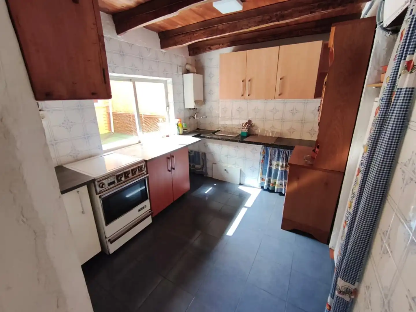 Einfamilien-Reihenhaus zum Verkauf in Calle Corralada, 38, Campo de Villavidel Küche von Einfamilien-Reihenhaus zum Verkauf in Campo de Villavidel mit Privatgarten, Terrasse und Abstellraum
