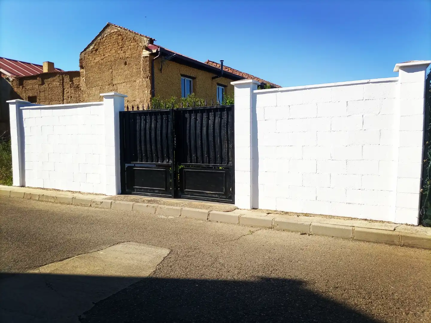 Einfamilien-Reihenhaus zum Verkauf in Calle Corralada, 38, Campo de Villavidel Außenansicht von Einfamilien-Reihenhaus zum Verkauf in Campo de Villavidel mit Privatgarten, Terrasse und Abstellraum