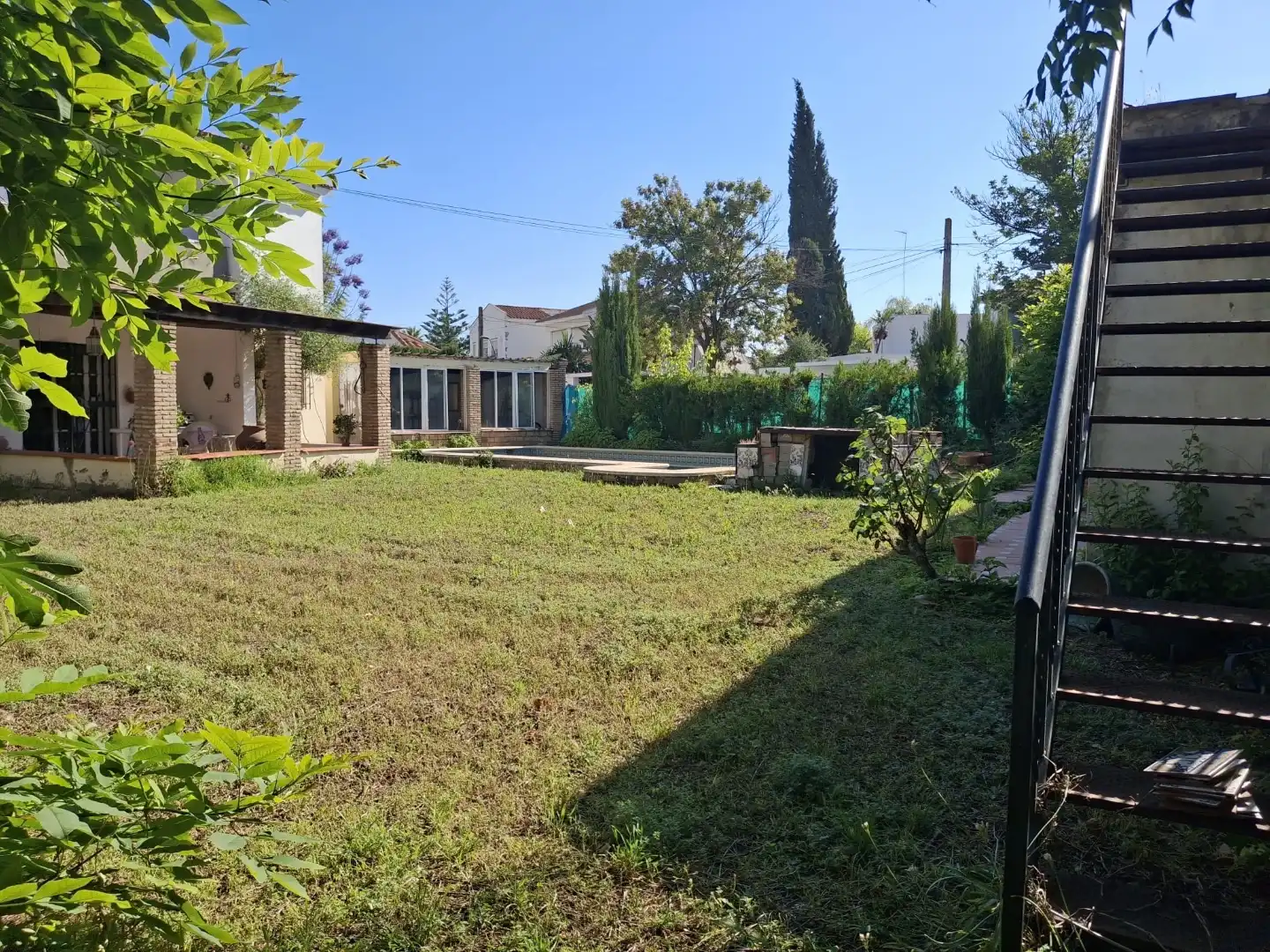 Detached homes for sale in Sevilla  with Air Conditioner, Heating and Private garden