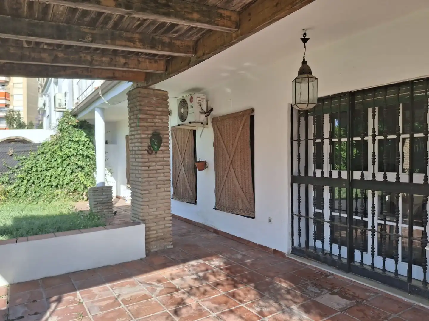 Detached homes for sale in Sevilla  with Air Conditioner, Heating and Private garden